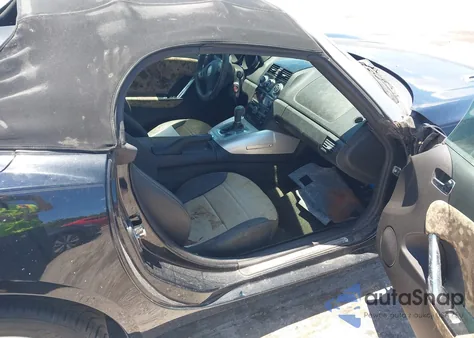 2007 Saturn Sky z USA, uszkodzony, nr VIN 1G8MB35B07Y102492